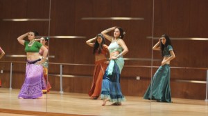 Abertura aula de Danças Orientais na CulturDança