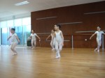 Benefícios da dança no desenvolvimento das crianças: aula de Ballet para crianças na CulturDANÇA